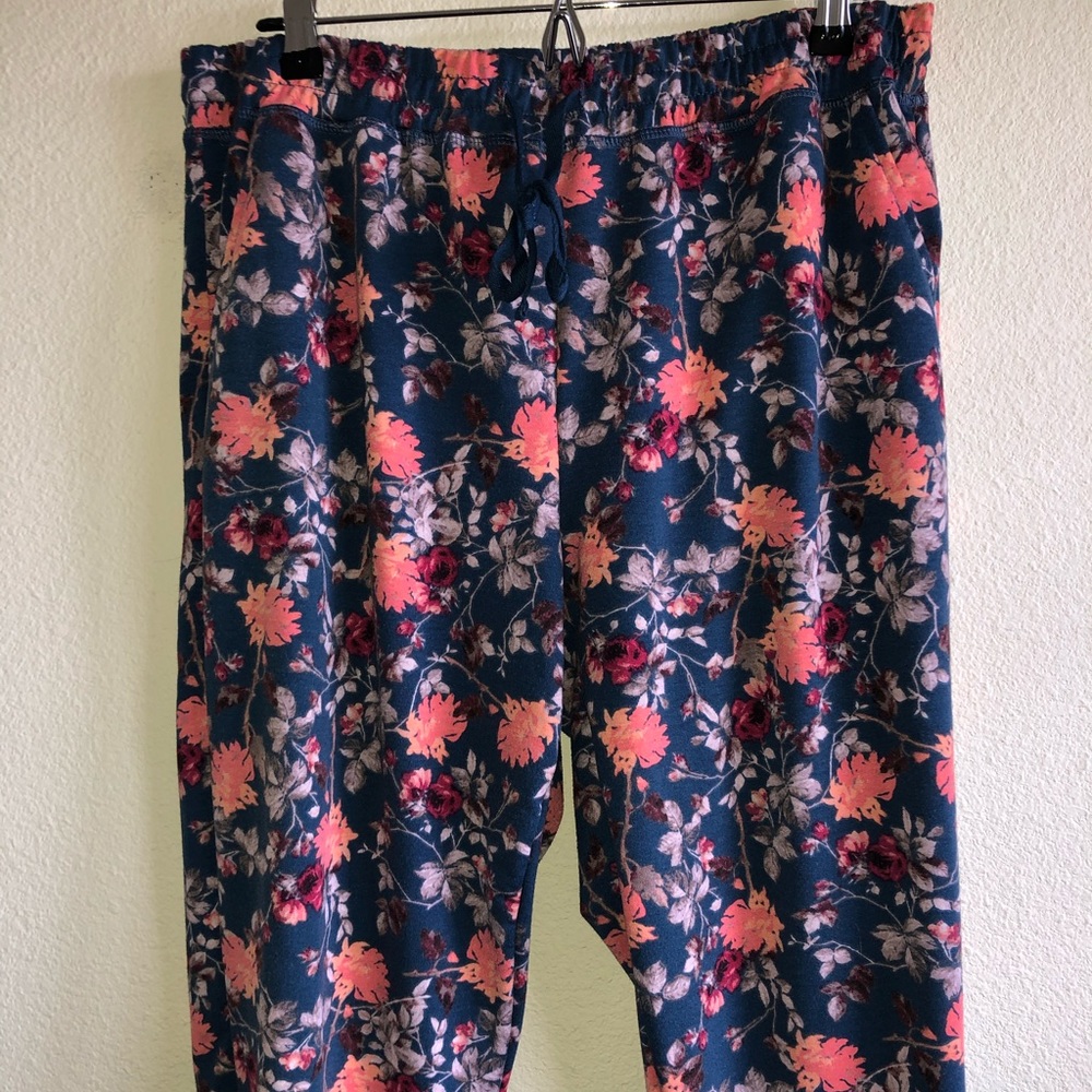 LuLaRoe Floral Jax Joggers Plus Size